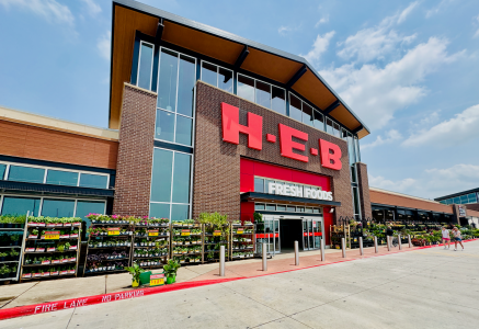 H-E-B, Joe V's and Trader Joe's Continue to Expand